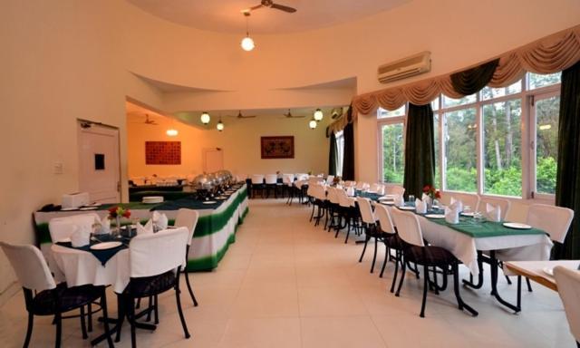 Corbett Suman Grand Hotel Corbett National Park Exterior photo