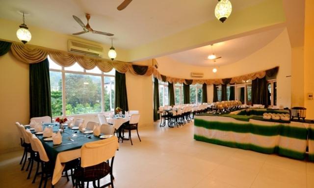 Corbett Suman Grand Hotel Corbett National Park Exterior photo